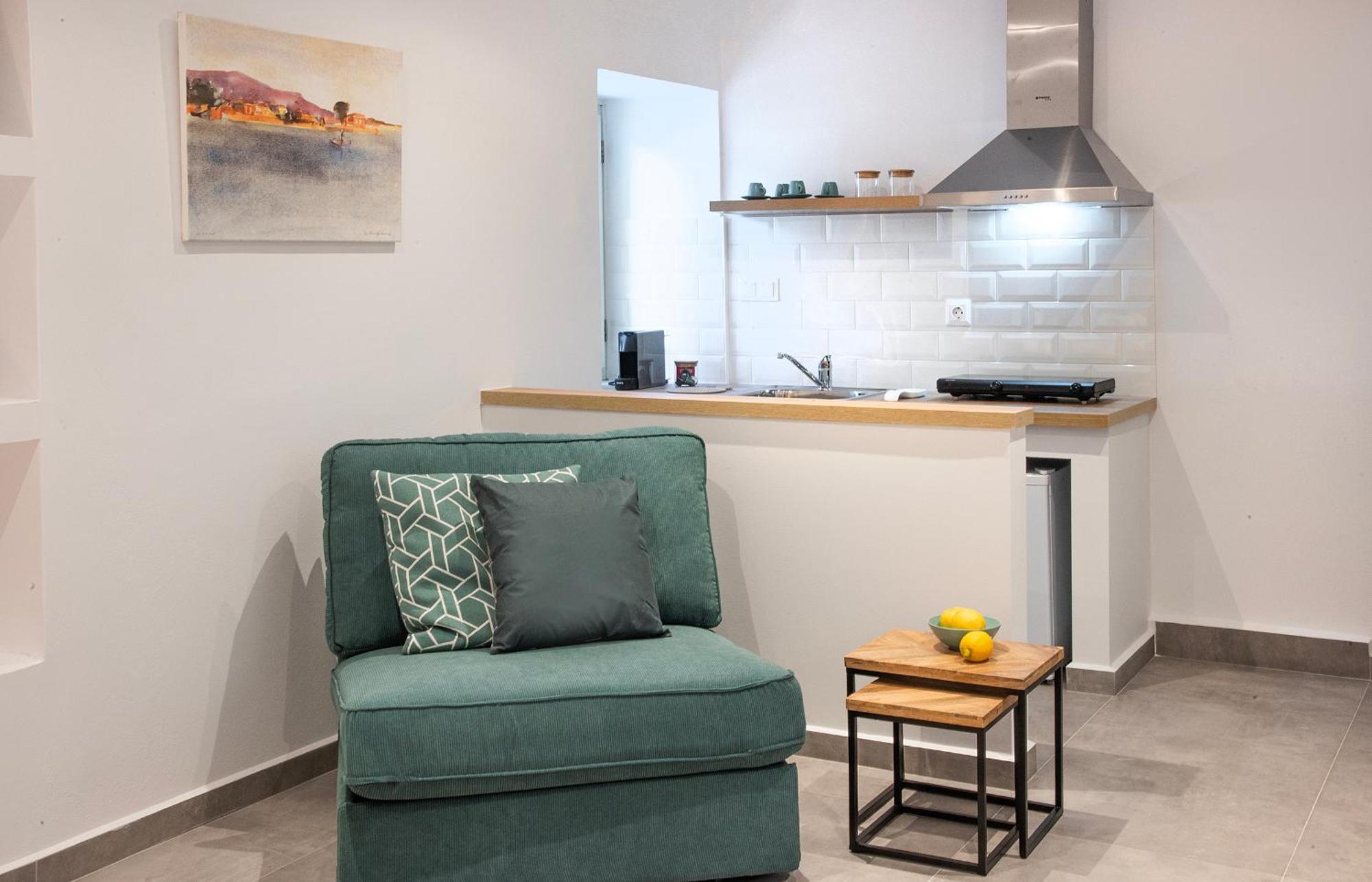 Chora Aegina'S Apartments מראה חיצוני תמונה